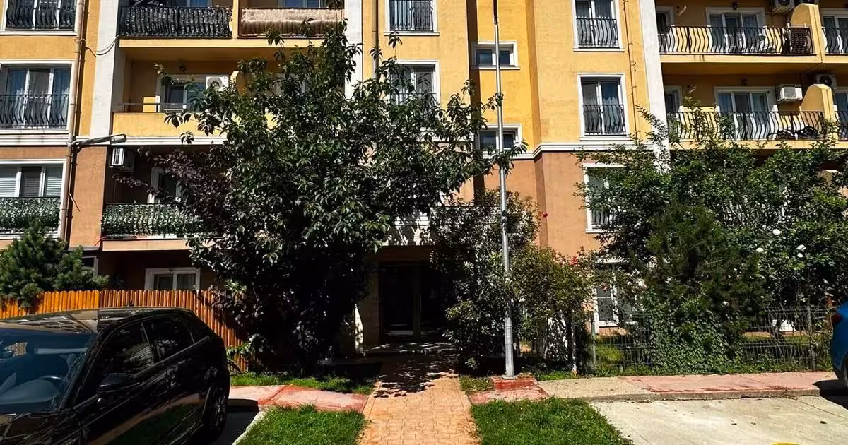 Apartament de vânzare cu 2 camere, mobilat în Ștefăneștii de Jos