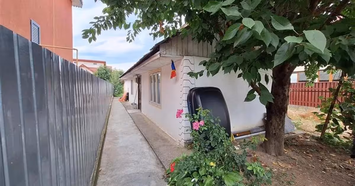 Teren Construcții intravilan de vânzare de 3650 mp, în zona Șerbănești, Bacău