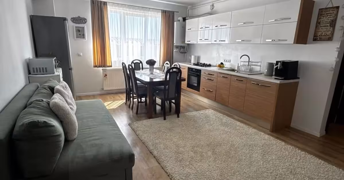 Apartament de vânzare cu 3 camere, mobilat în zona Turnișor, Sibiu