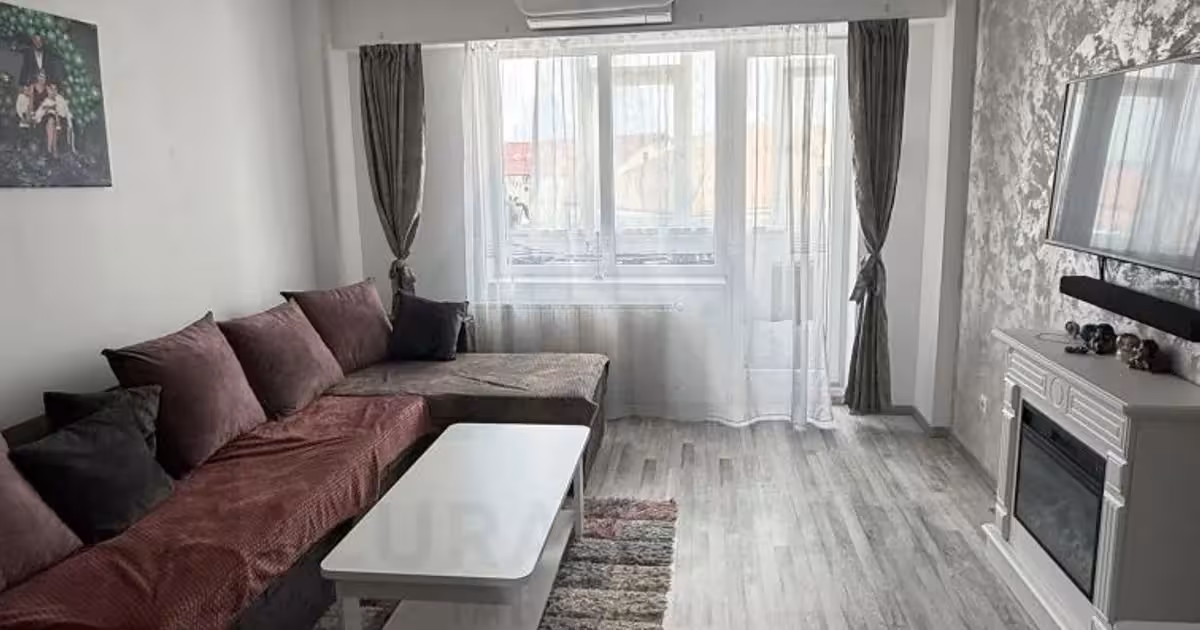 Apartament de vânzare cu 3 camere, mobilat în zona Terezian, Sibiu