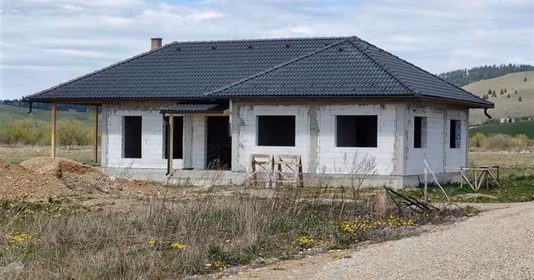 Casă Lăzarea