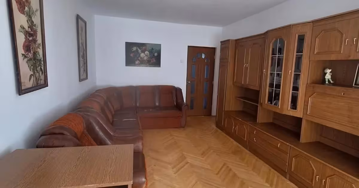 Apartament de vânzare cu 3 camere, mobilat în zona Mircea cel Bătrân, Iași