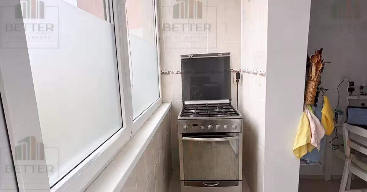 Apartament de vânzare cu 3 camere în zona Central, Ultracentral