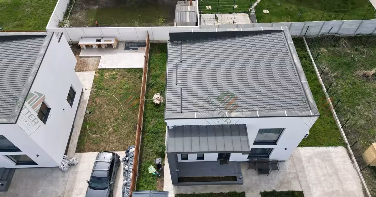 Casă de vânzare cu 4 camere în Berceni