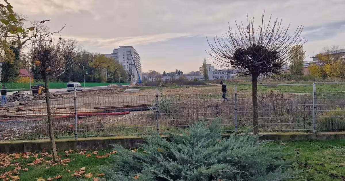 Teren Construcții intravilan de vânzare de 15000 mp, în zona Berceni, Sector 4