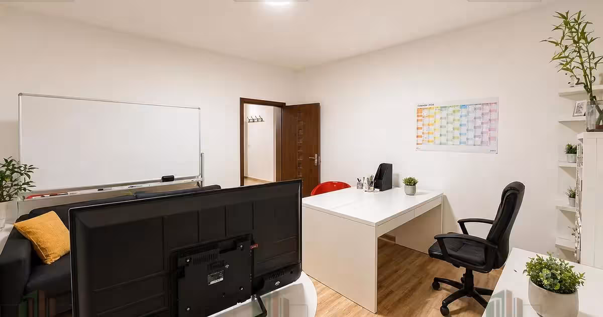 Apartament de vânzare cu 4 camere în zona Apărătorii Patriei, Sector 4