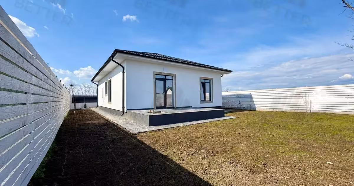 Casă individuală de vânzare cu 4 camere în Berceni