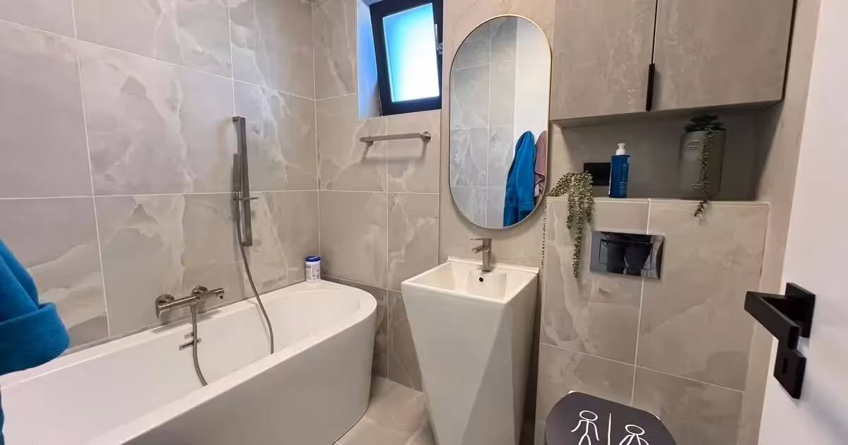 Casă individuală de vânzare cu 4 camere în Berceni