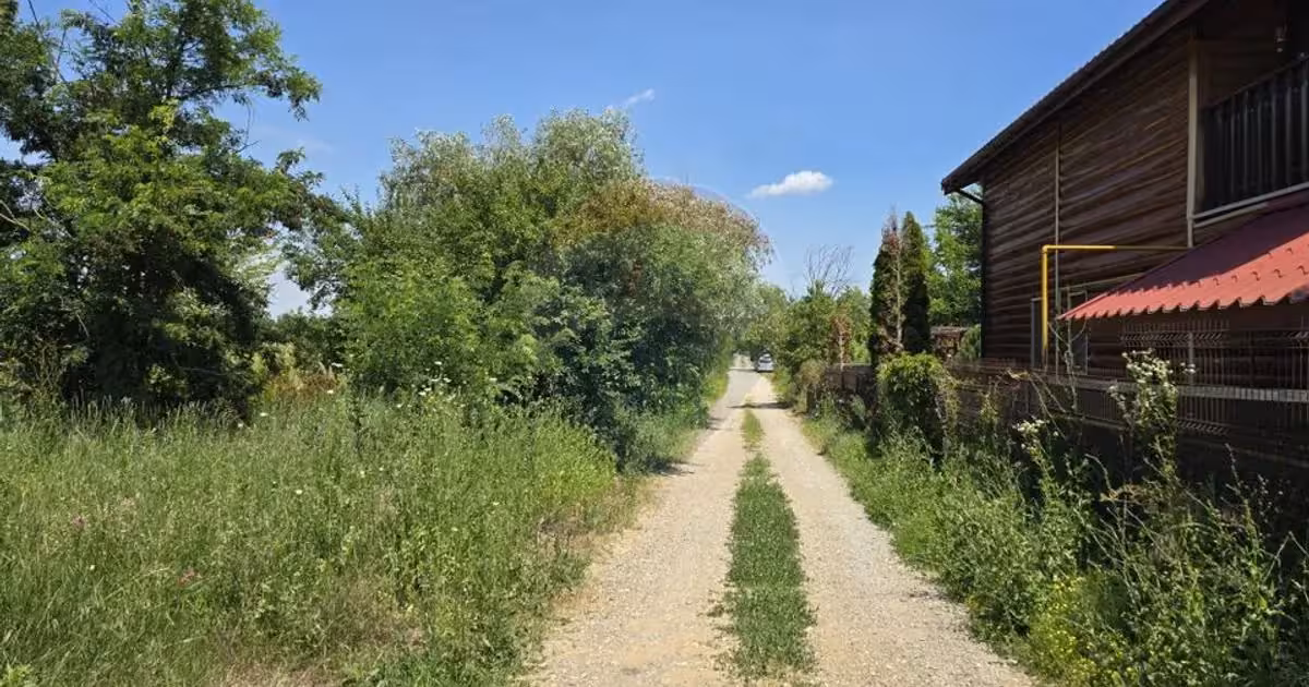 Teren Construcții intravilan de vânzare de 526 mp, în Izvorani