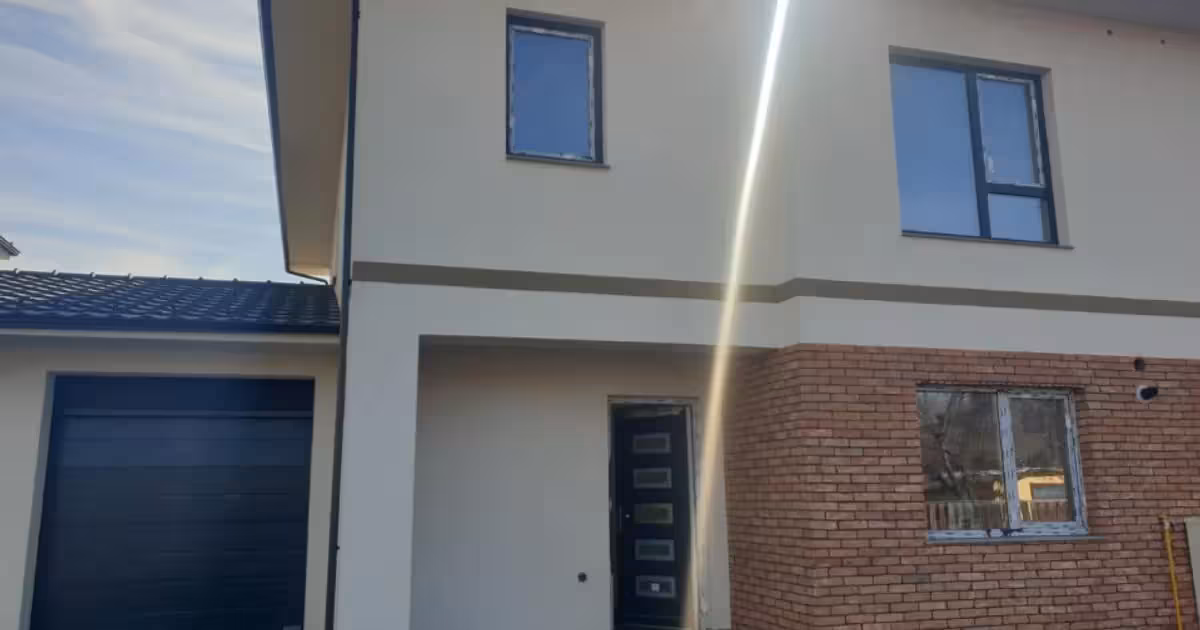 Duplex de vânzare cu 4 camere în Florești