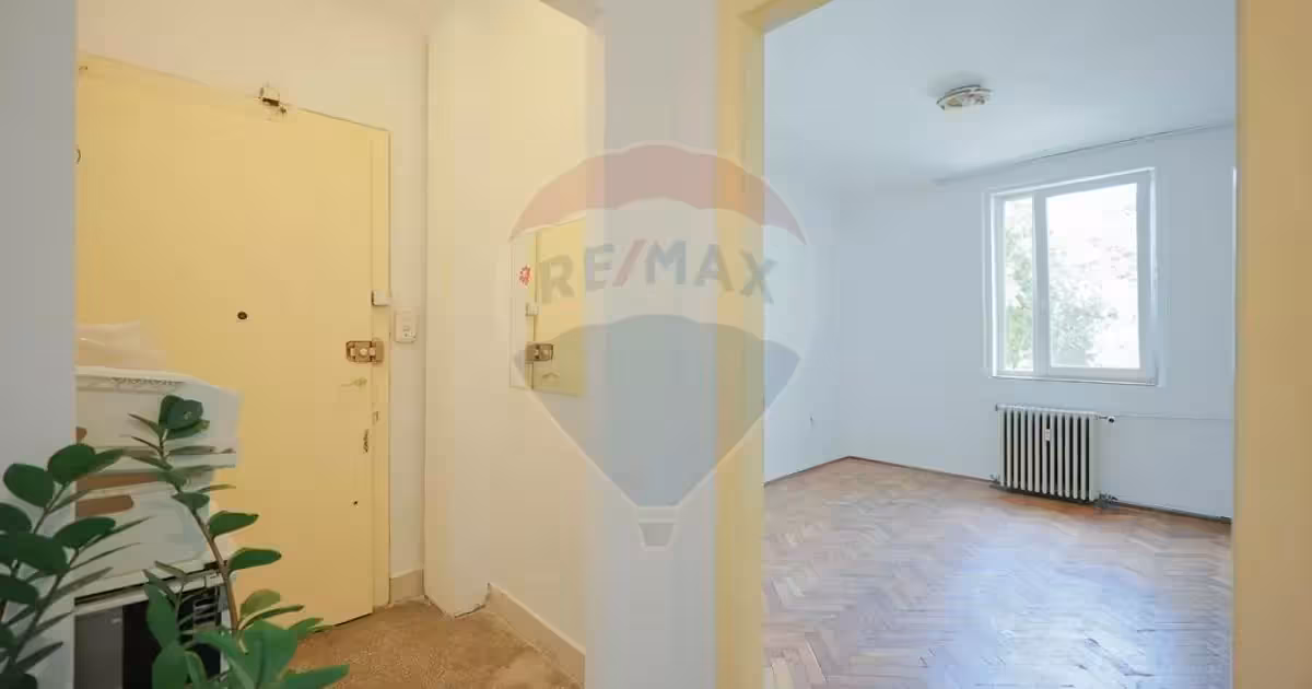 Apartament de vânzare cu 2 camere în zona Decebal, Oradea