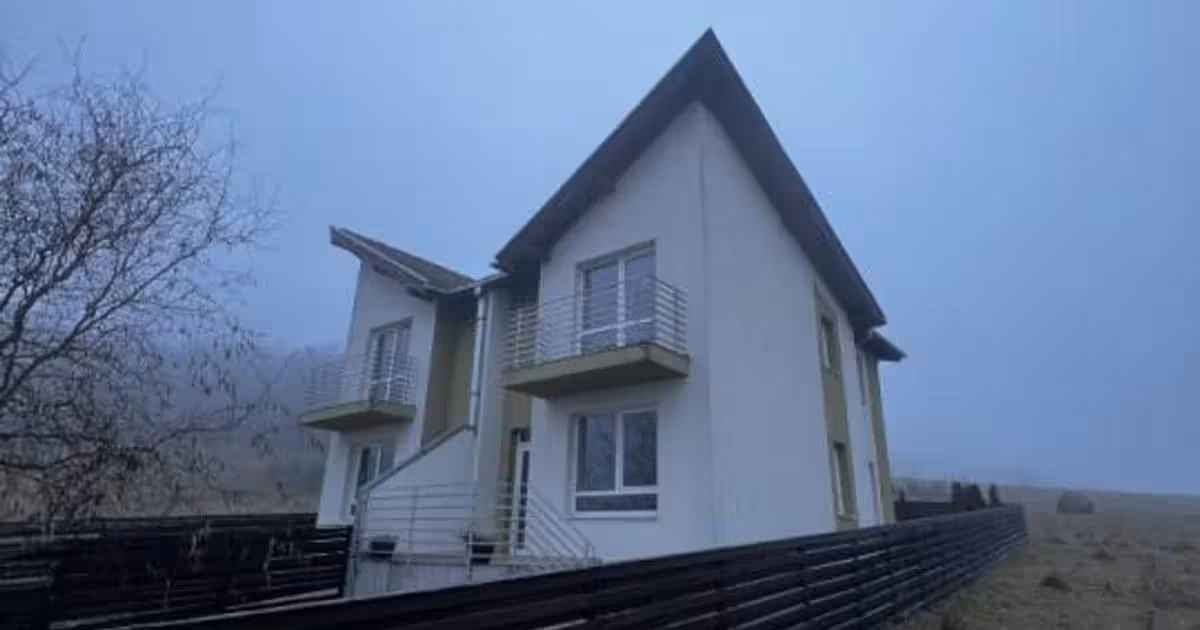 Duplex de vânzare cu 3 camere în Gilău