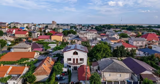 Casă Central