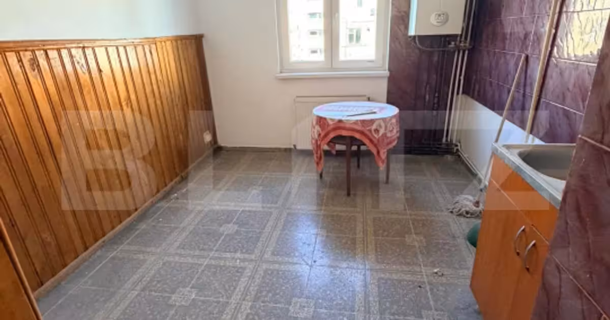 Apartament de vânzare cu 3 camere în Făgăraș