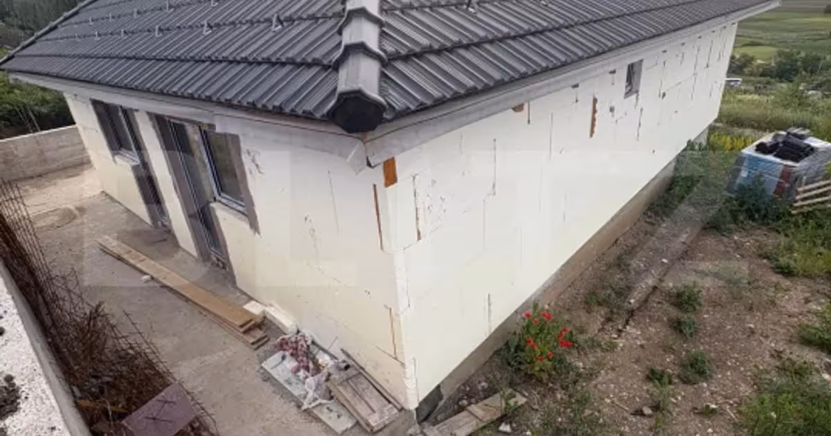 Casă individuală de vânzare cu 3 camere în Apahida