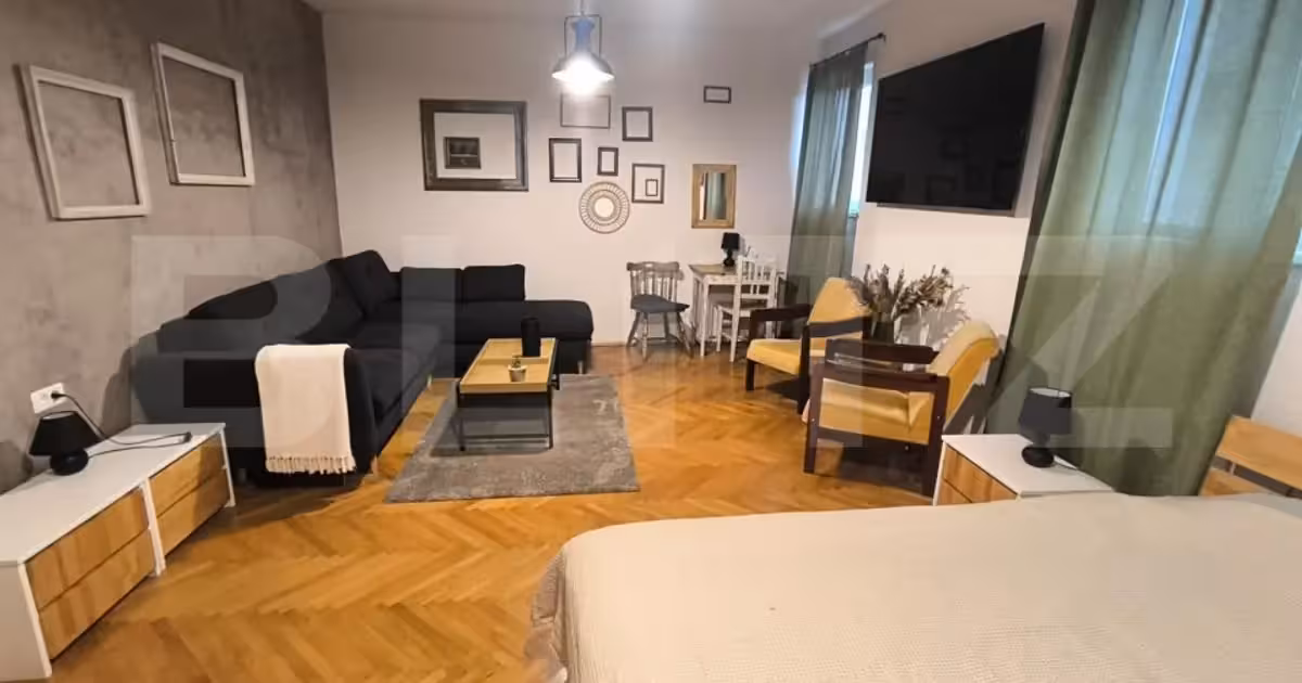 Apartament de vânzare cu 2 camere, mobilat în zona Centrul Istoric, Brașov