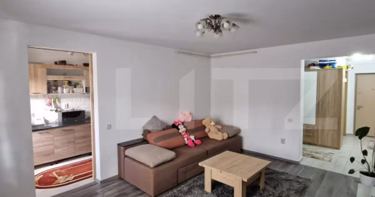Apartament de vânzare cu 2 camere, mobilat în zona Rulmentul, Brașov