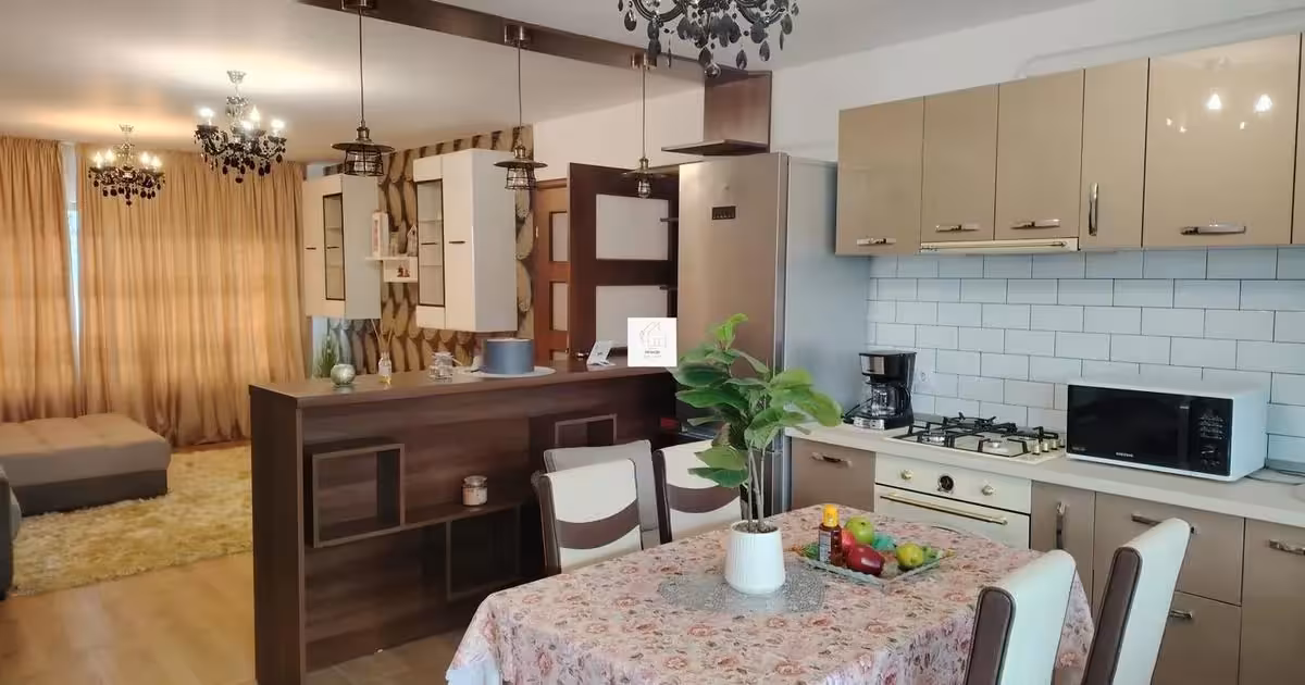 Casă individuală de vânzare cu 4 camere, mobilată în Crevedia