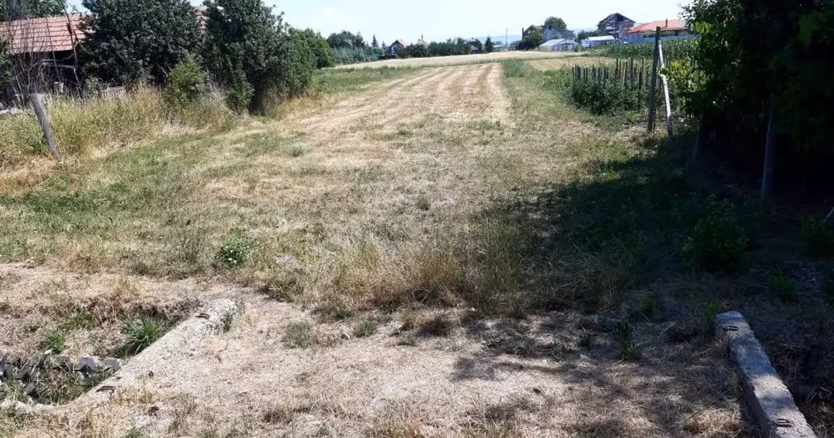Teren Construcții intravilan de vânzare de 990 mp, în Curteni