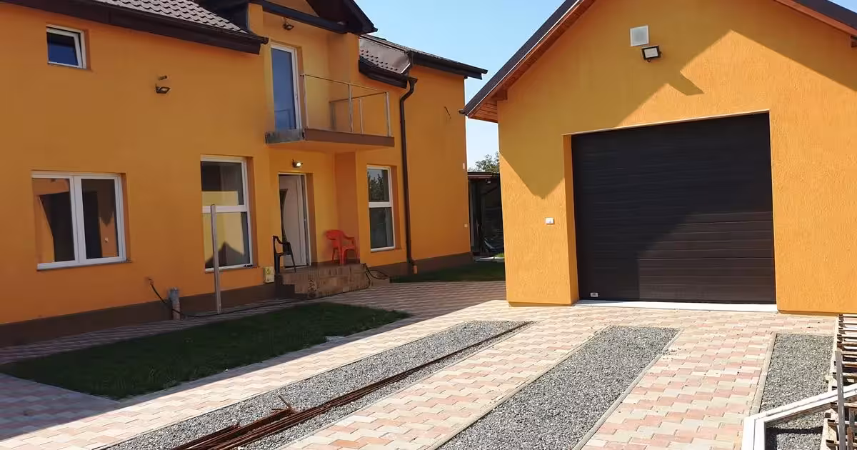 Casă individuală de vânzare cu 4 camere în zona Sânnicolau Mic, Arad