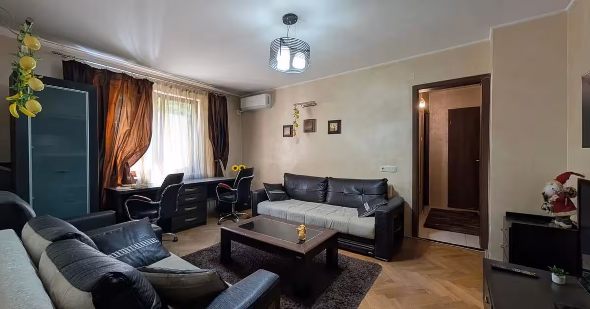 Apartament de vânzare cu 3 camere, mobilat în zona P-ța Romană, Ultracentral