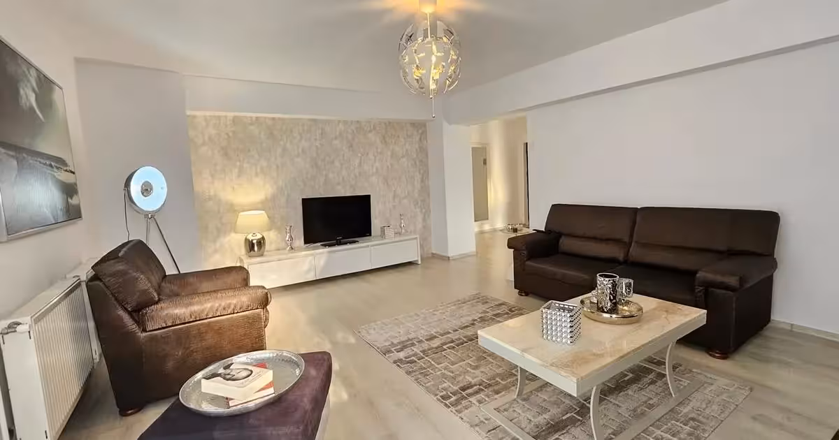 Apartament de vânzare cu 3 camere, mobilat în zona Popa Șapcă, Pitești