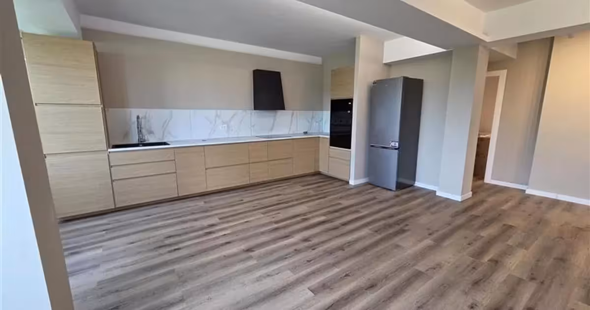 Apartament de vânzare cu 3 camere, mobilat în zona Băneasa, Sector 1