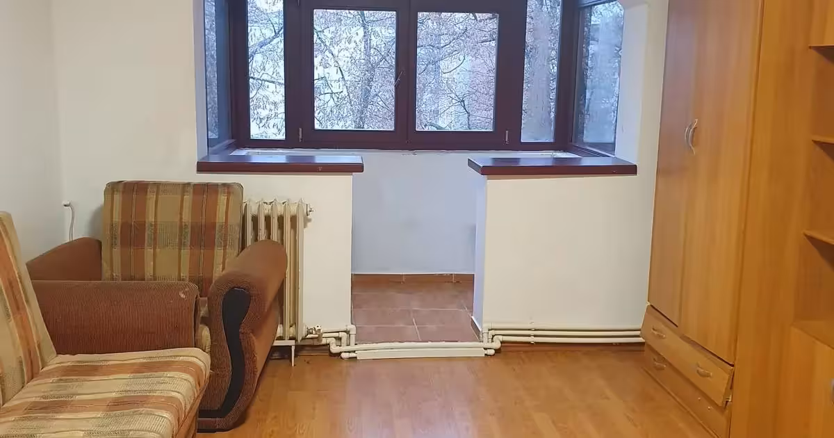 Apartament de vânzare cu 2 camere în zona Central, Botoșani