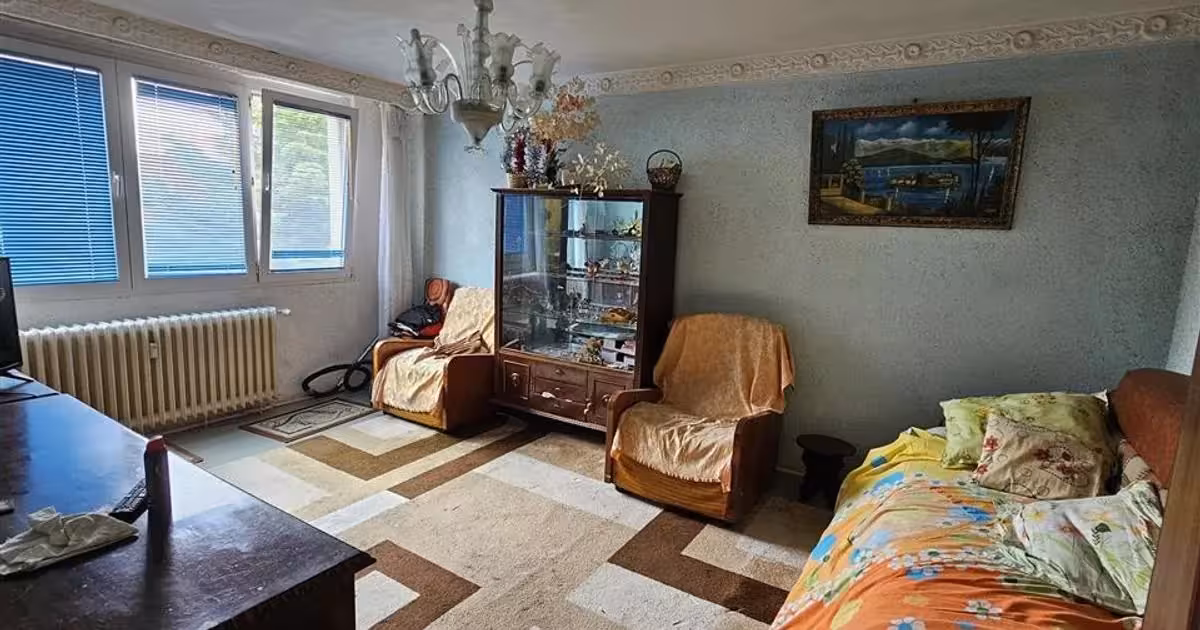 Apartament de vânzare cu 3 camere în zona Brâncoveanu, Sector 4