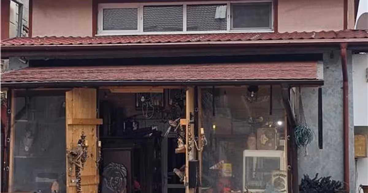 Spațiu comercial de vânzare de 100 mp, în Ghermănești