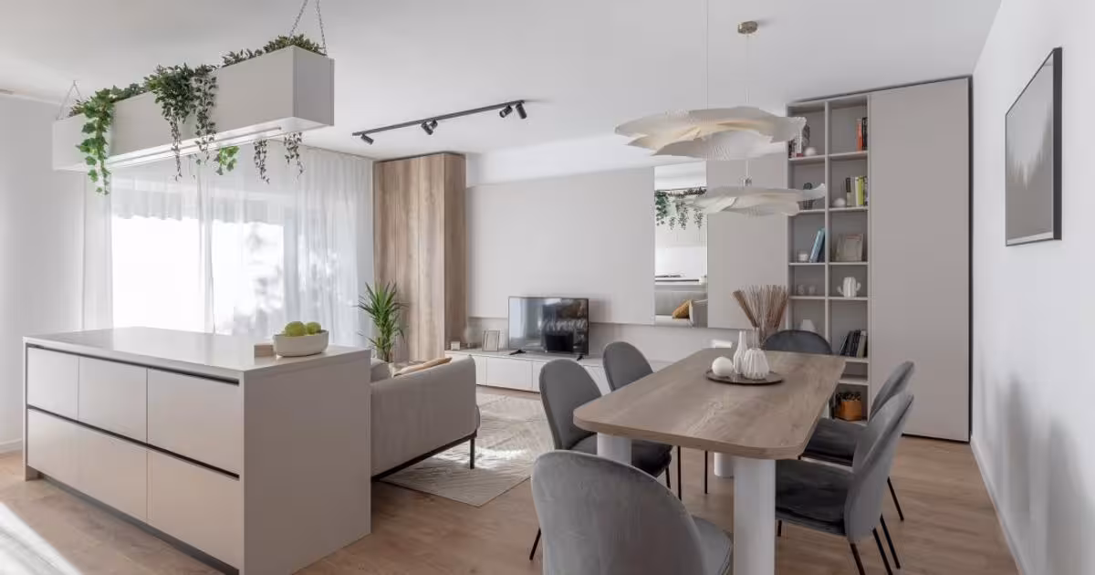 Apartament de vânzare cu 2 camere în zona Titan, Sector 3