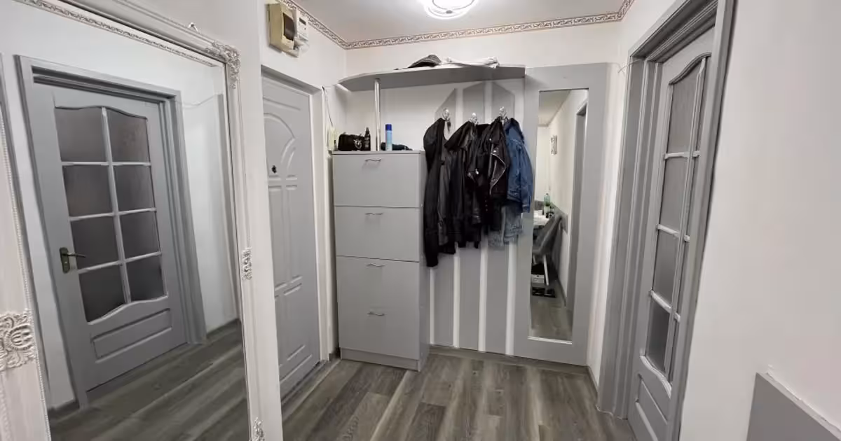 Apartament de vânzare cu 2 camere, mobilat în zona Casa de Cultură, Constanța