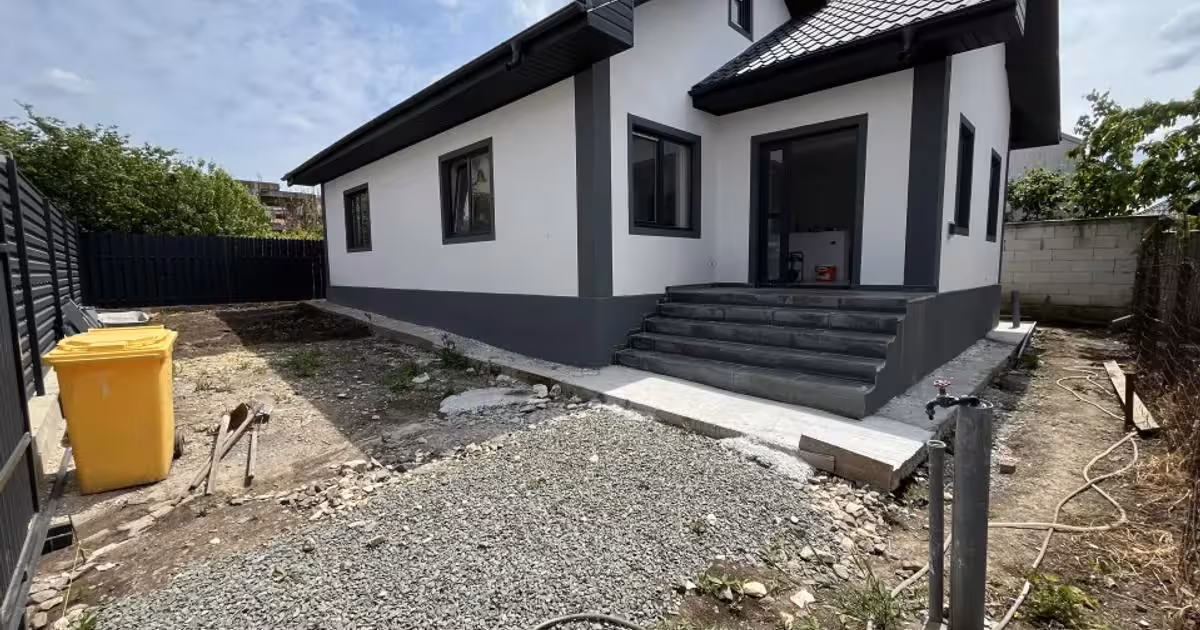 Casă individuală de vânzare cu 3 camere în Valu lui Traian