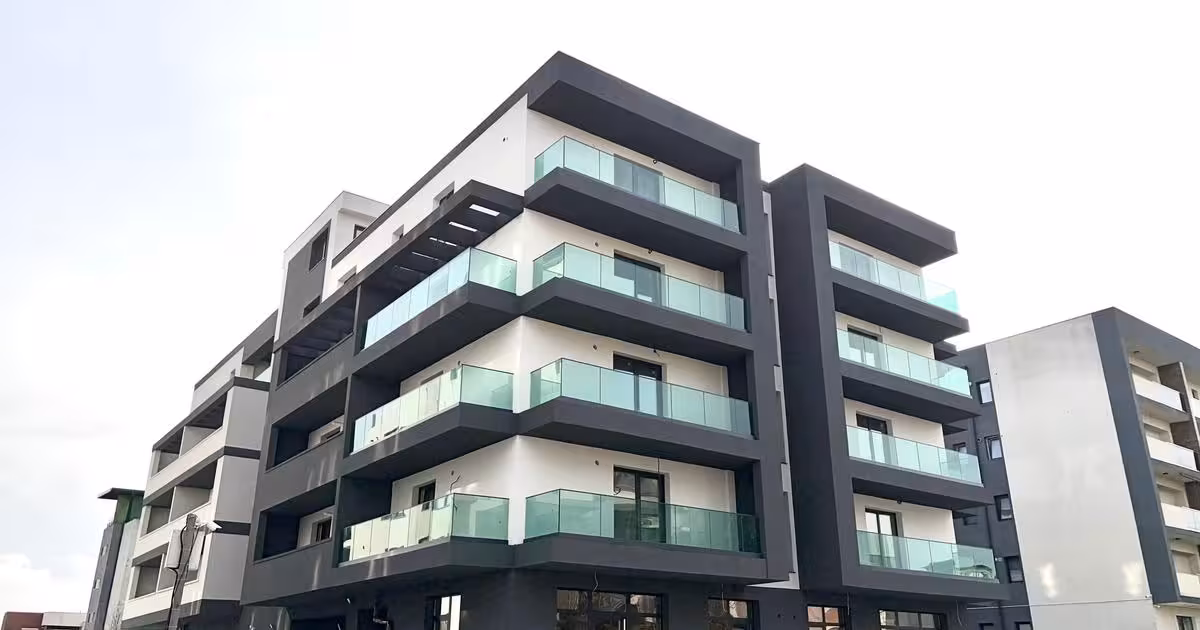 Apartament de vânzare cu 2 camere în zona Tomis Plus, Constanța