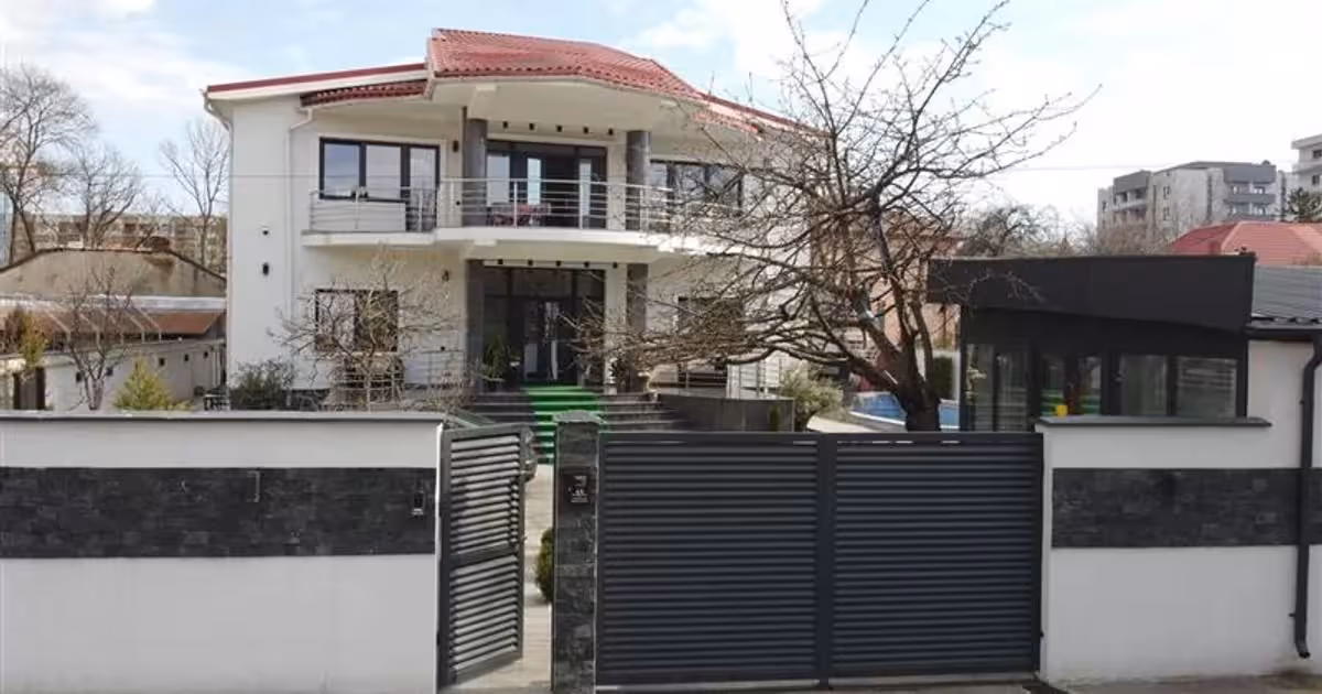 Casă individuală de vânzare cu 10 camere în zona Craiovița Nouă, Craiova
