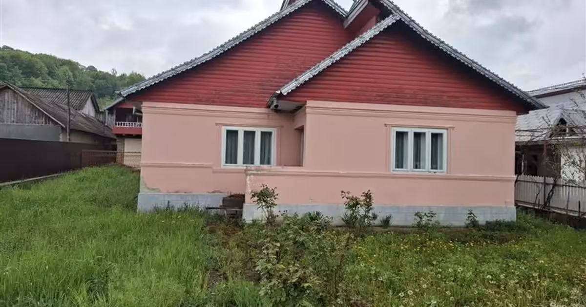 Casă individuală de vânzare cu 4 camere, mobilată în Gogoiu
