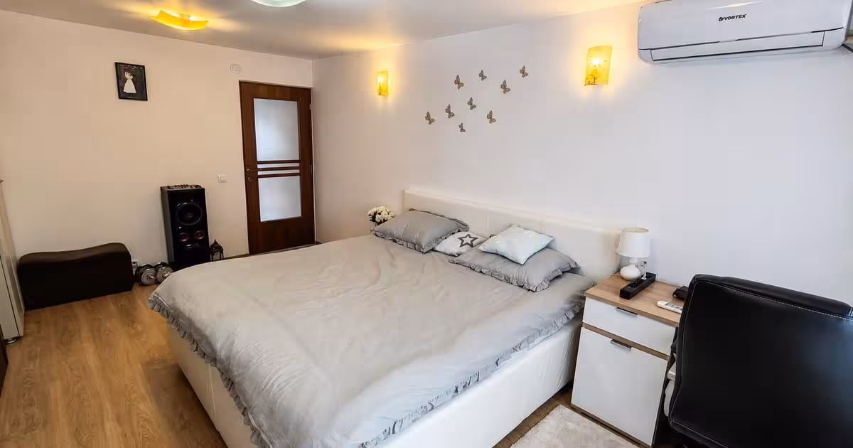 Apartament de vânzare cu 2 camere, mobilat în zona Torontalului, Timișoara