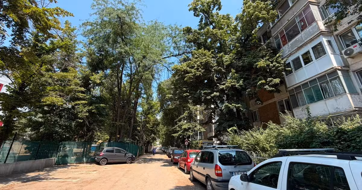 Apartament de vânzare cu 3 camere în zona Titan, Sector 3