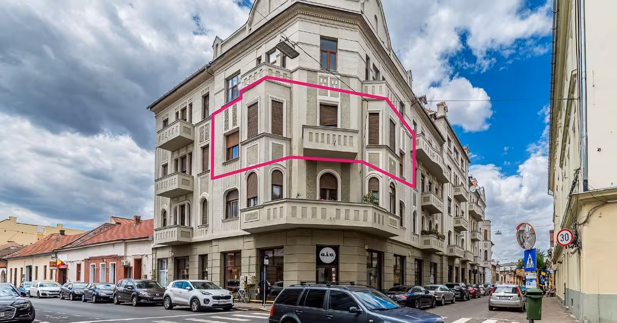 Apartament de vânzare cu 4 camere în zona Ultracentral, Arad