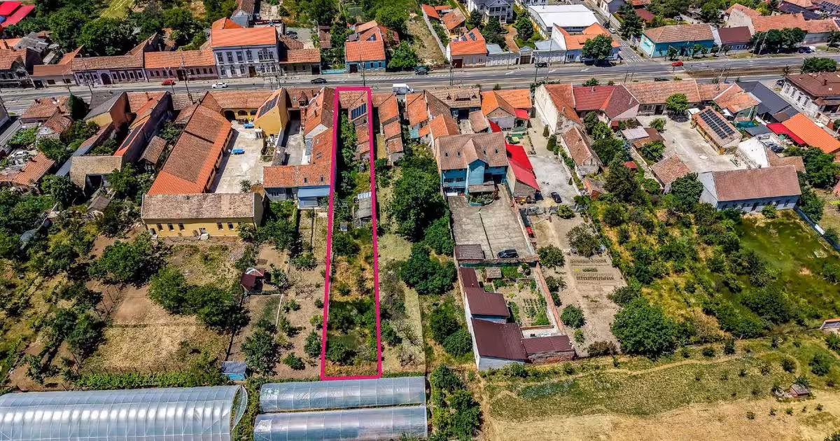 Casă individuală de vânzare cu 3 camere în zona Aradul Nou, Arad