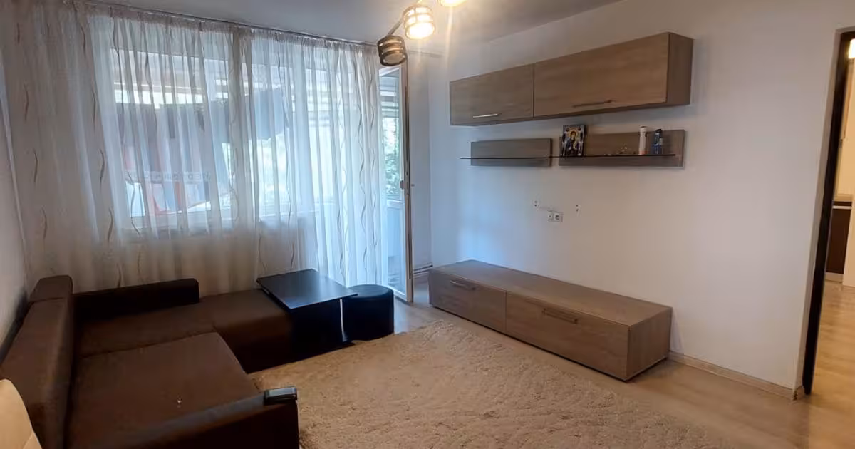 Apartament de vânzare cu 2 camere în zona Micro 19, Galați
