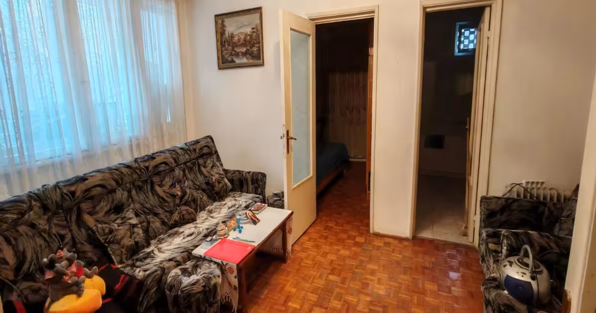 Apartament de vânzare cu 3 camere în zona Mazepa 1, Galați