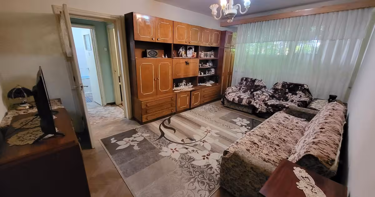 Apartament de vânzare cu 2 camere în zona Ultracentral, Galați
