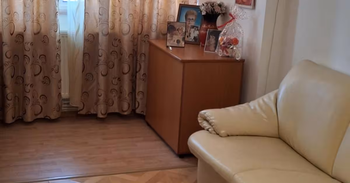 Apartament de vânzare cu 2 camere, mobilat în zona Sud, Focșani
