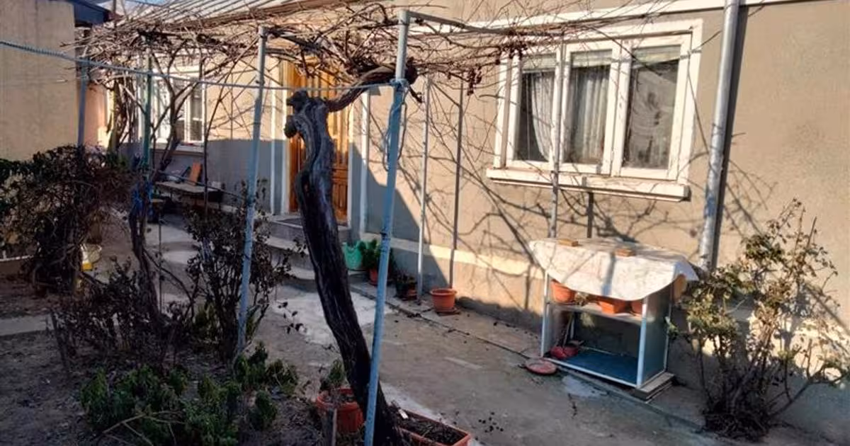 Casă individuală de vânzare cu 4 camere în zona Central, Tulcea