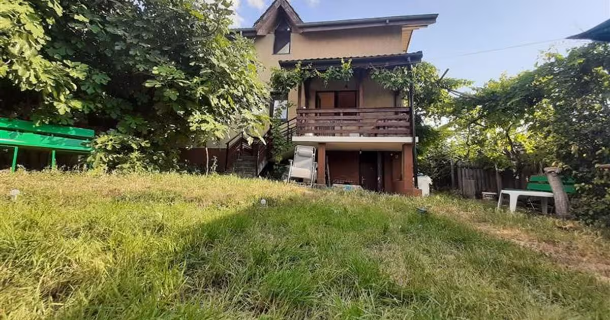 Casă individuală de vânzare cu 3 camere în zona Central, Tulcea
