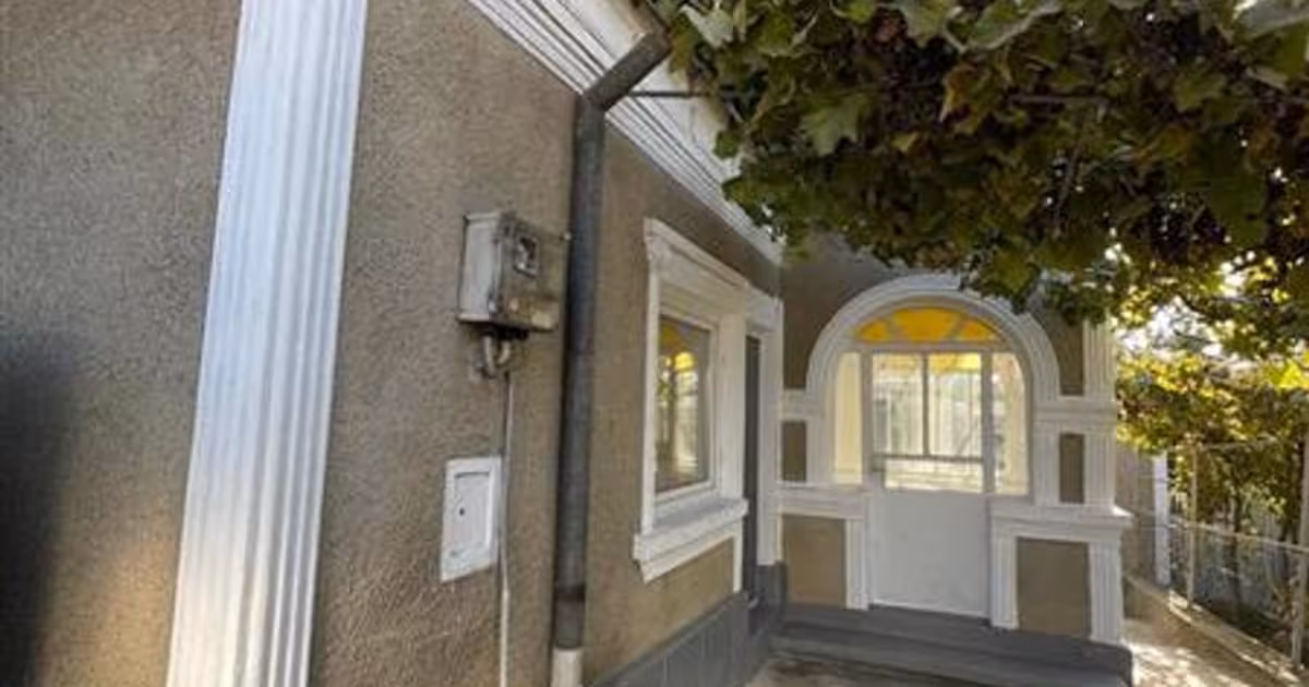 Casă individuală de vânzare cu 3 camere în zona 23 August, Tulcea