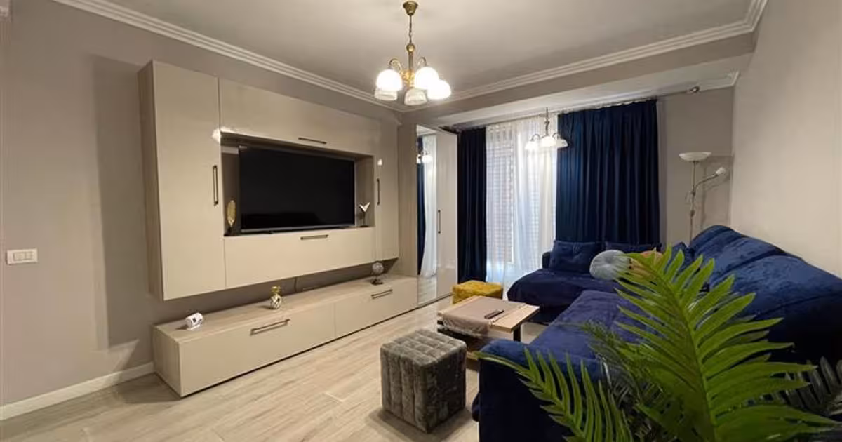 Apartament de vânzare cu 2 camere, mobilat în zona Vest, Tulcea