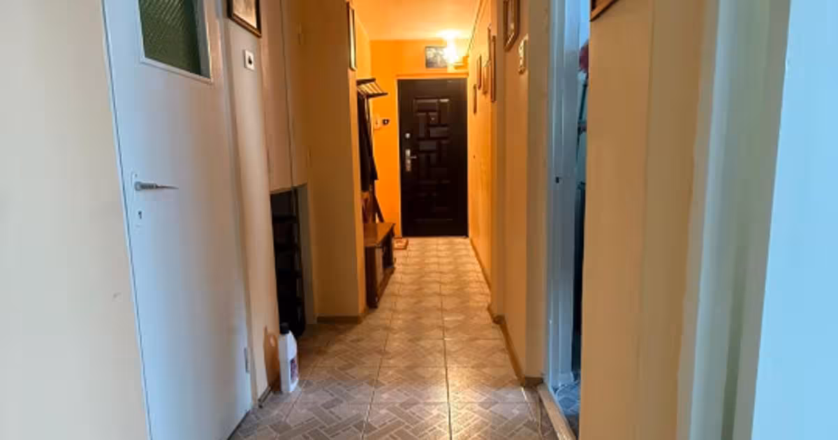 Apartament de vânzare cu 2 camere în zona Micro 19, Galați
