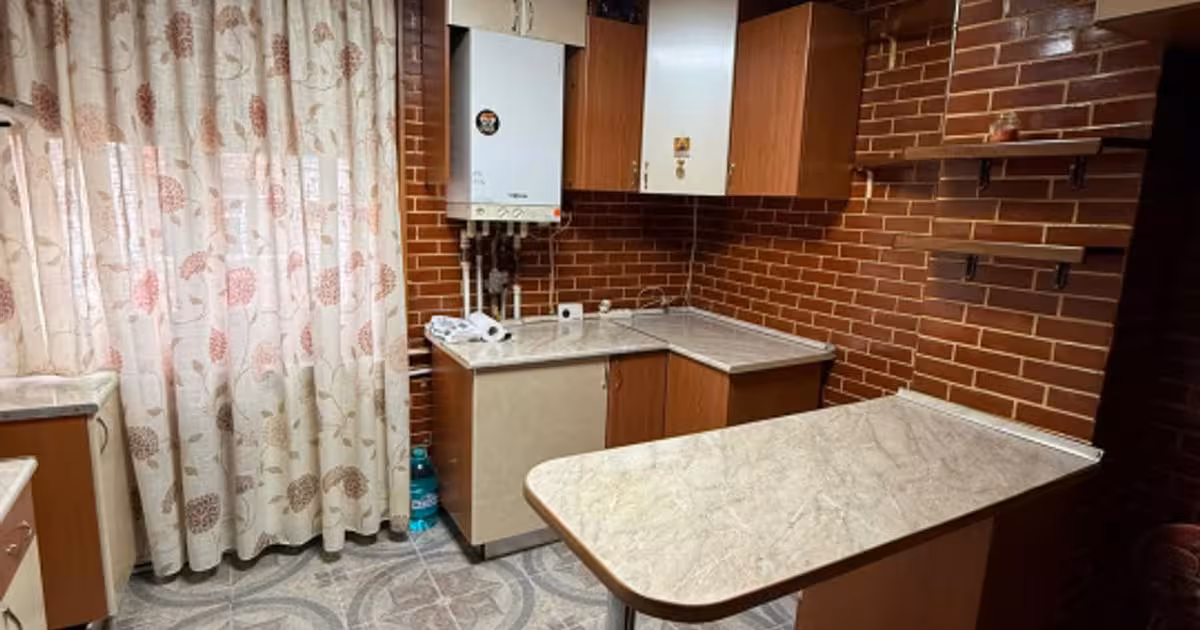 Apartament de vânzare cu 4 camere în zona Mazepa 1, Galați
